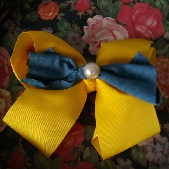 Bows - Picture 4 of 5
